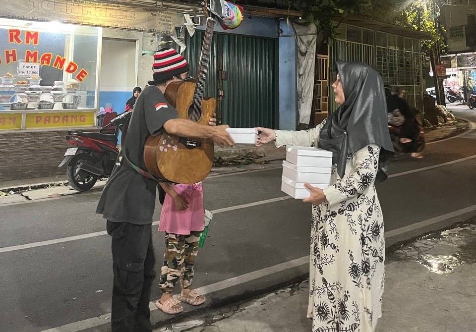 GYS Berbagi Makan Sahur