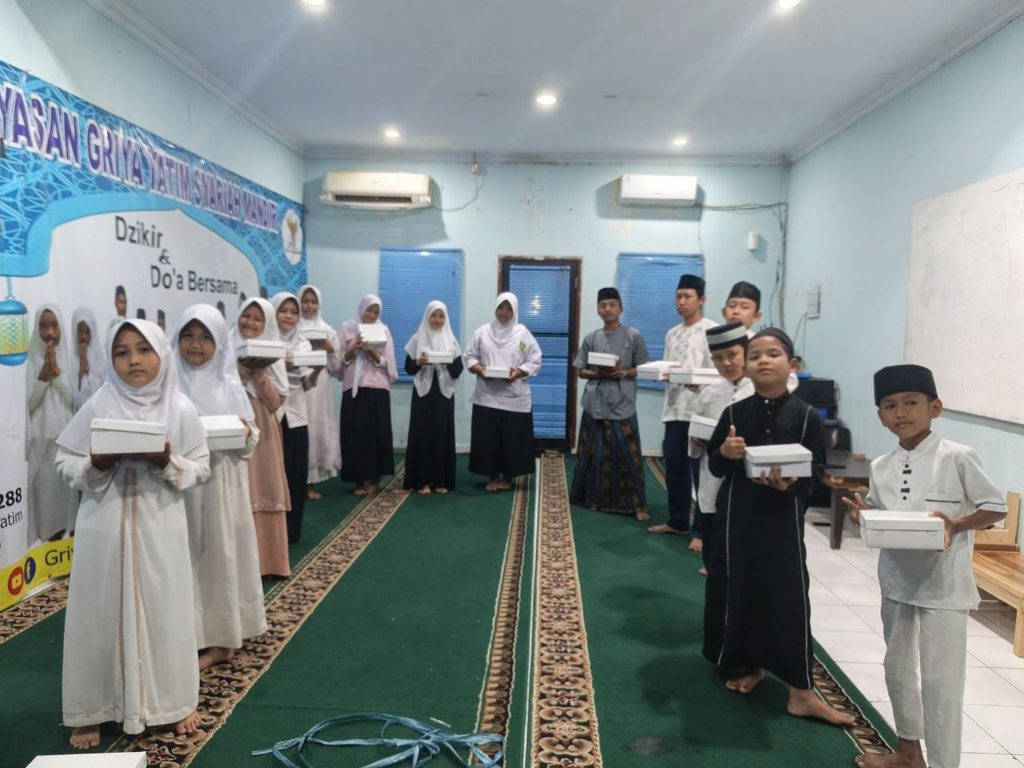 Kegiatan Jumat Berkah GYS bersama anak yatim dan dhuafa