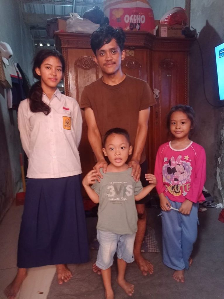 Kunjungan GYS untuk memberikan dukungan kepada Fathir, anak binaan GYS